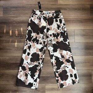 ⭐️NWT⭐️ Fashion Nova Modern Movement Wide Leg Pant Jeans, Cow Camo Print, FTN53